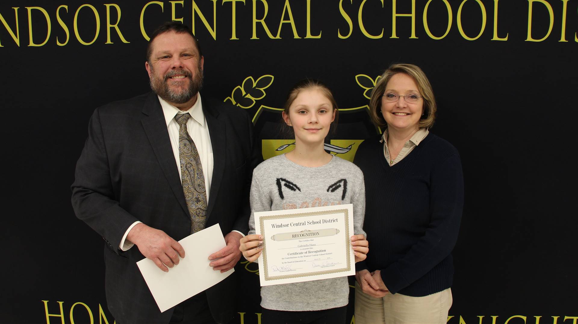 Spelling Bee Champions: Gabby Hans and Mikayla Rogers