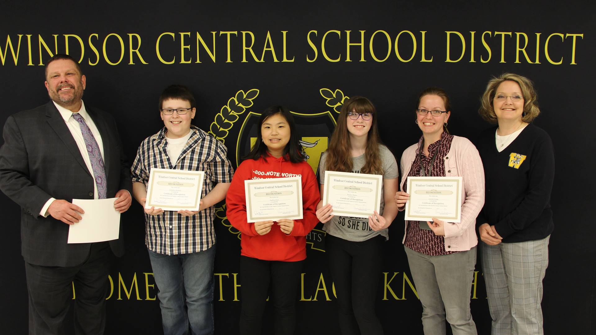 Go Green Club: [Kaylee Hayes, Sophia Chen, Anne Coleman, Cameron Wallace, and Advisor Jennifer Craig